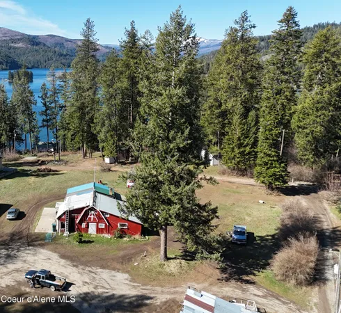 $890,000 | 31097 North Nautical Loop, Spirit Lake, ID 83869