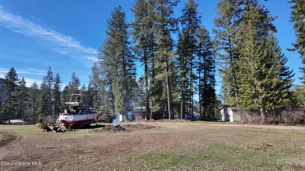 $890,000 | 31097 North Nautical Loop, Spirit Lake, ID 83869