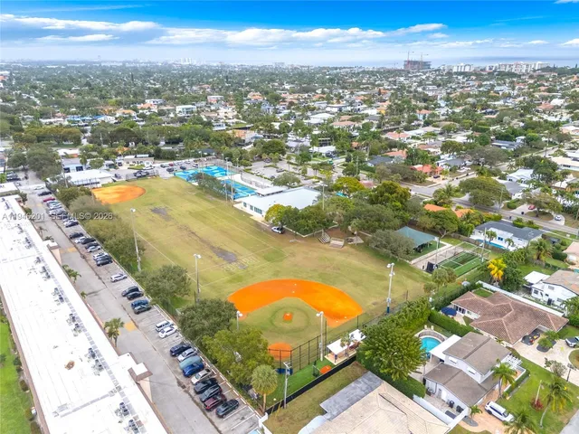 $2,800 | 4502 North Federal Highway, Unit 167H, Lighthouse Point, FL 33064