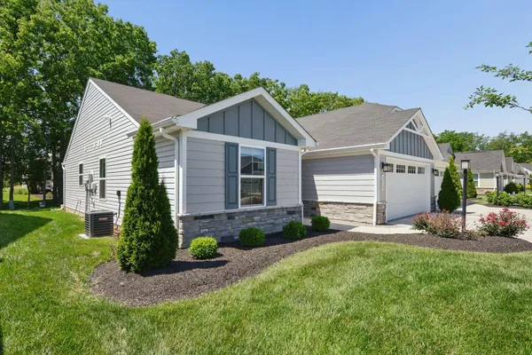 $325,000 | 6558 Turning Stone Loop, Canal Winchester, OH 43110