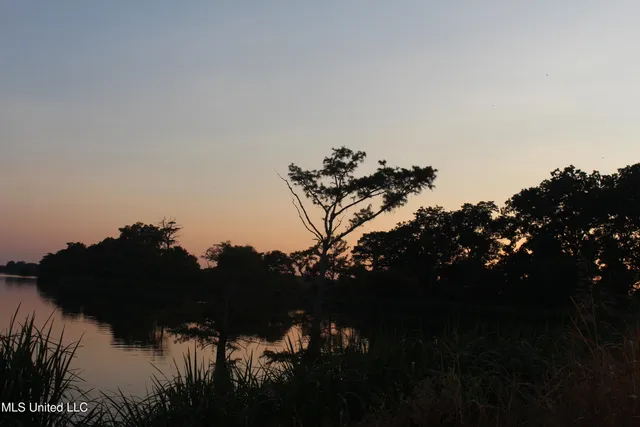 $1,250,000 | Bolivar Road, Benoit, MS 38725