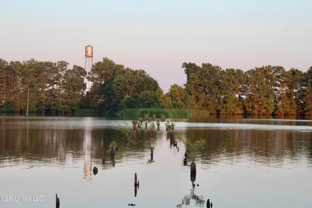 $1,250,000 | Bolivar Road, Benoit, MS 38725