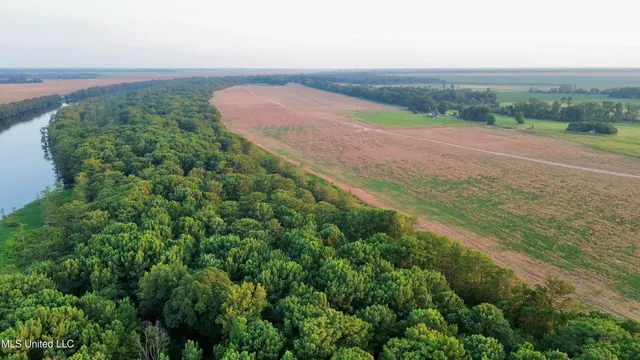 $1,250,000 | Bolivar Road, Benoit, MS 38725