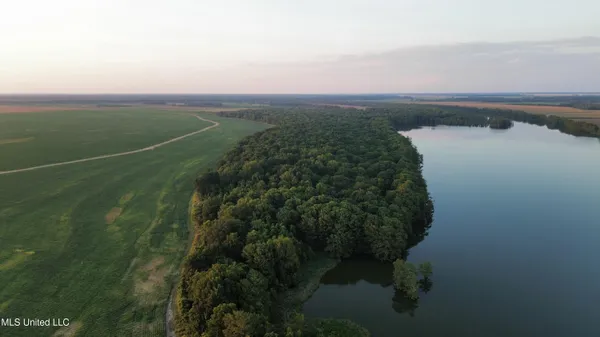 $1,250,000 | Bolivar Road, Benoit, MS 38725