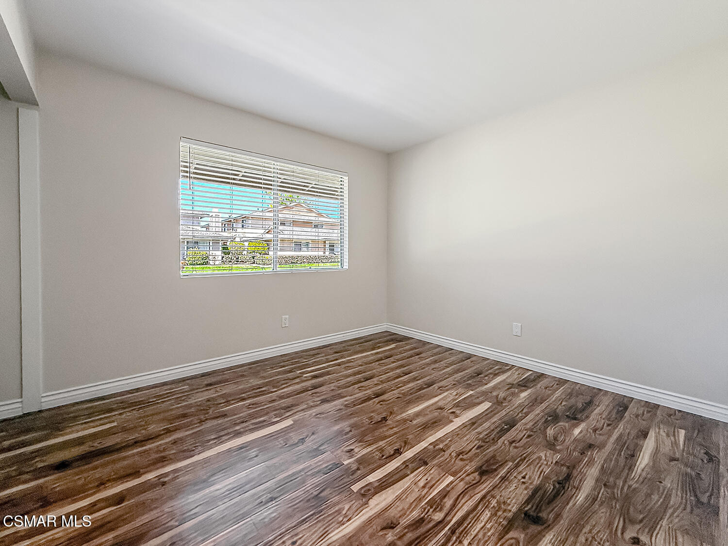 516 Spring Road, Unit 113 Moorpark, CA 93021 - Photo 21 of 43 dBedroom1-1
