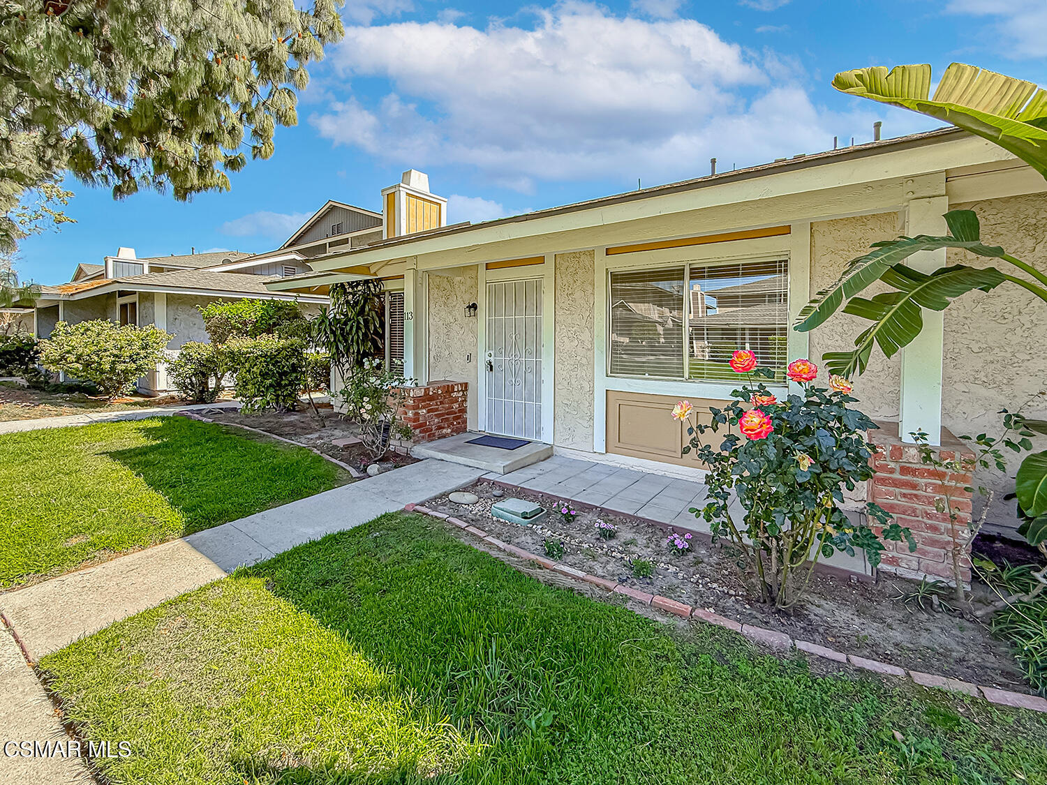 516 Spring Road, Unit 113 Moorpark, CA 93021 - Photo 34 of 43 aFront and Entry3