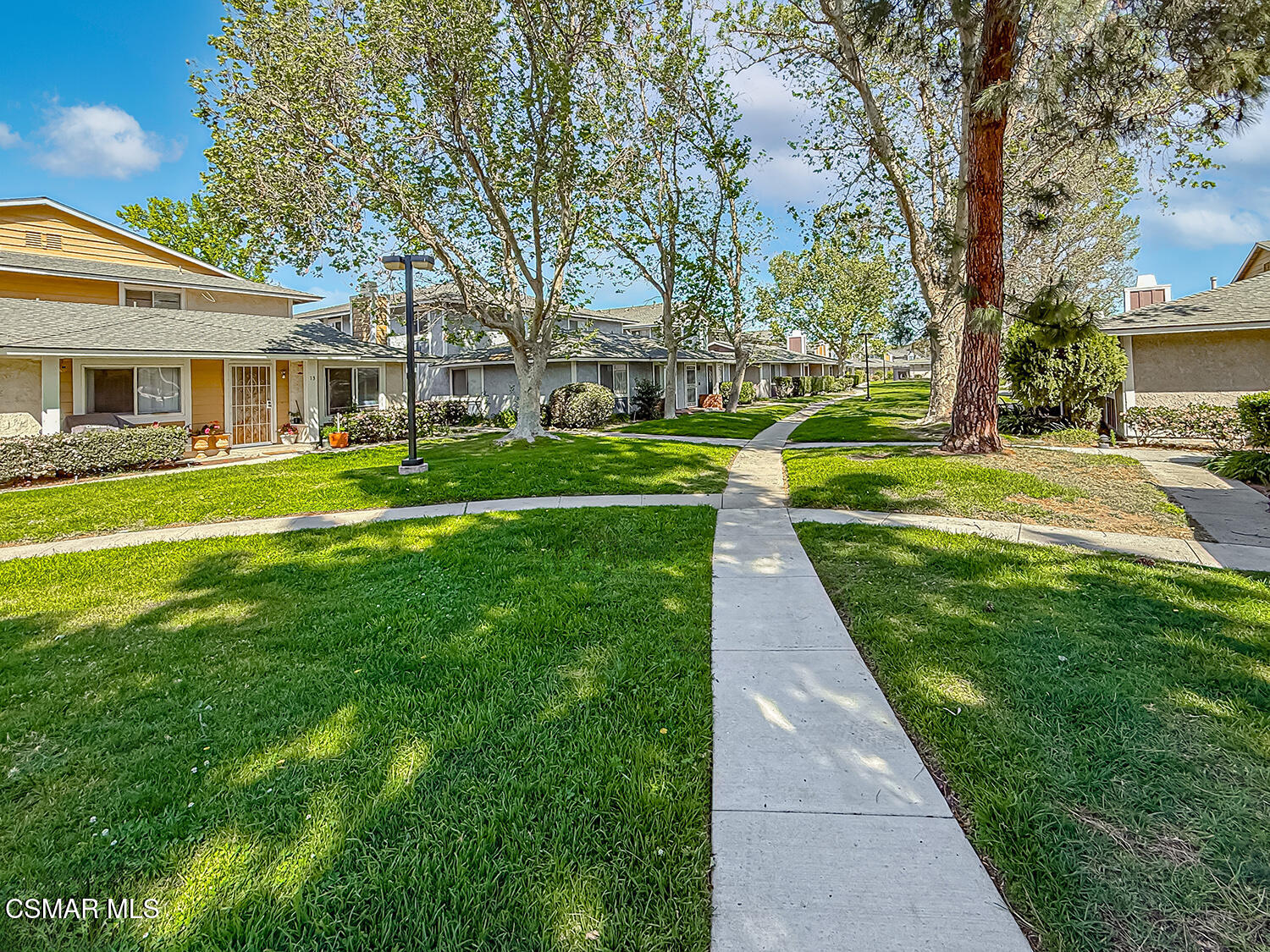 516 Spring Road, Unit 113 Moorpark, CA 93021 - Photo 38 of 43 gCommunity1