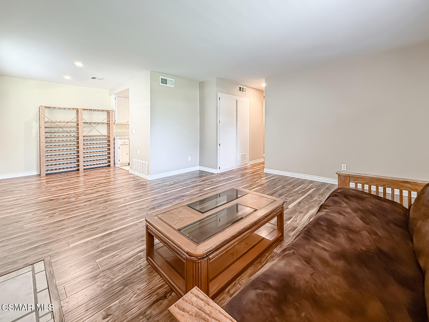 516 Spring Road, Unit 113 Moorpark, CA 93021 - Photo 8 of 43 bLiving Dining and Kitchen3