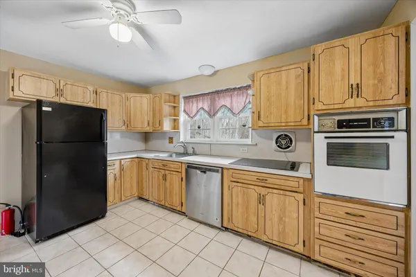 $2,800 | 76 Birch Lane, Paoli, PA 19301