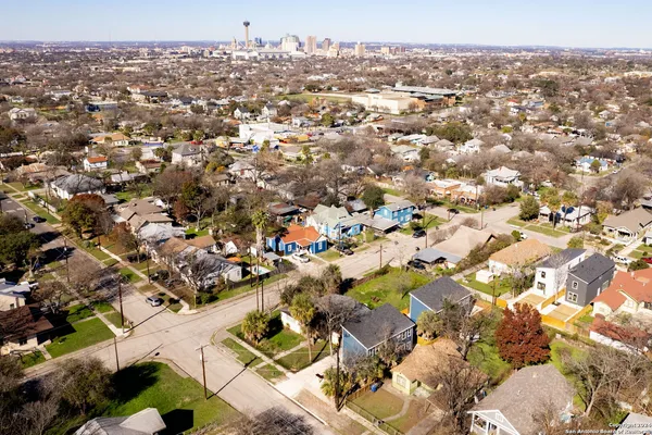$1,500 | 1005 Essex Street, Unit 202, San Antonio, TX 78210