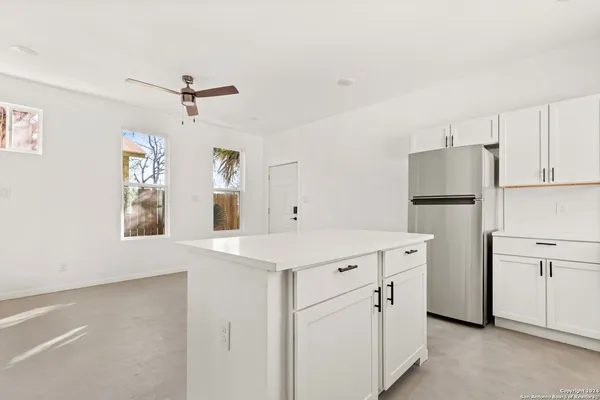 $1,500 | 1005 Essex Street, Unit 202, San Antonio, TX 78210