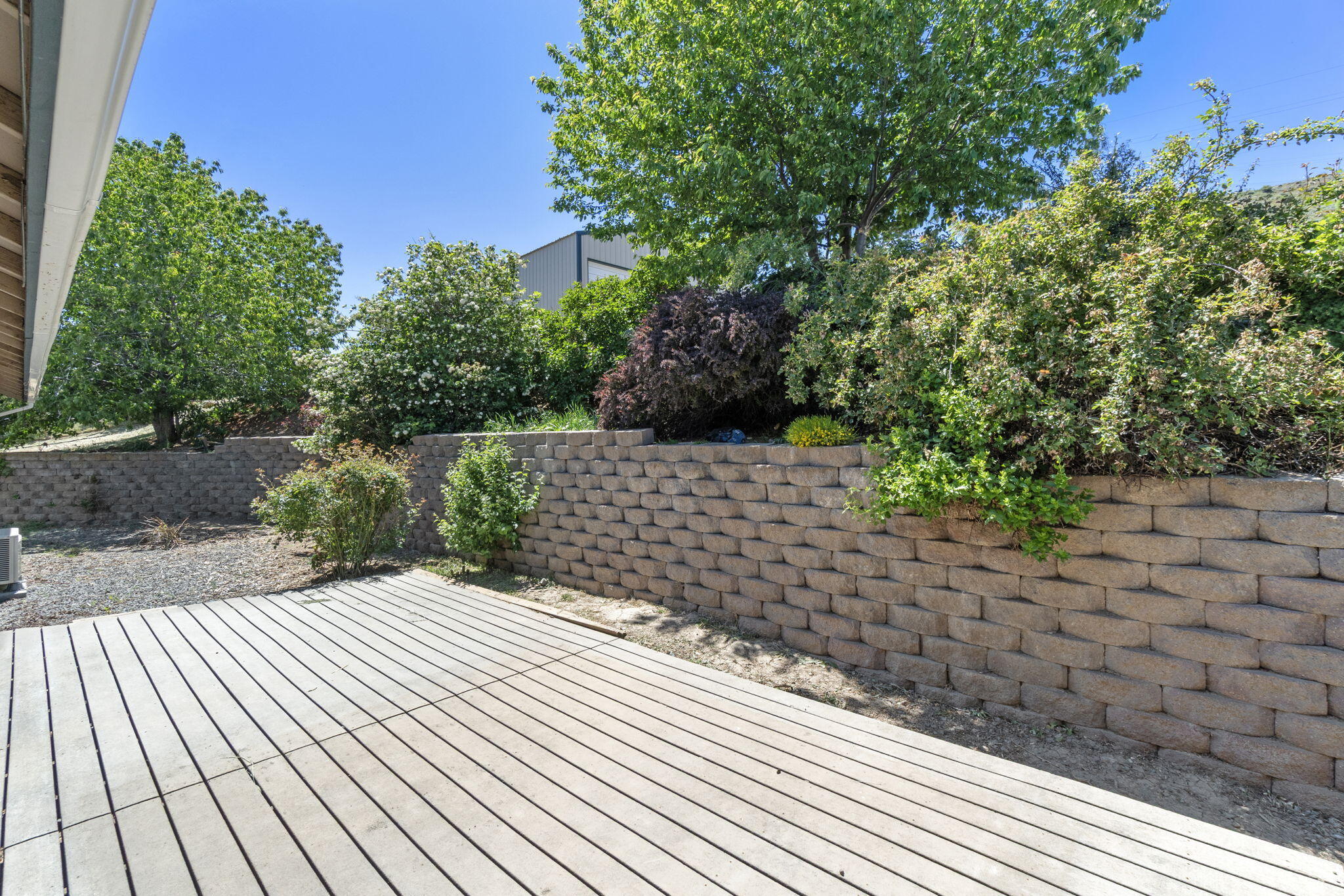 2630 Frontage Road Klamath Falls, OR 97601 - Photo 55 of 72 a wooden floor with a dry yard