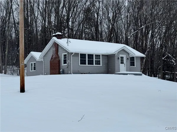 $389,900 | 10019 Church Road North, Marcy, NY 13403