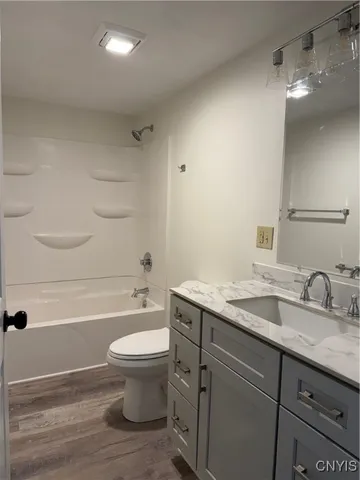 $389,900 | 10019 Church Road North, Marcy, NY 13403