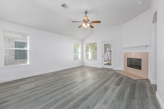 $2,100 | 21565 Duke Alexander Drive, Kingwood, TX 77339