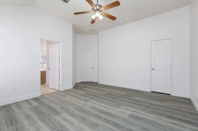 $2,100 | 21565 Duke Alexander Drive, Kingwood, TX 77339