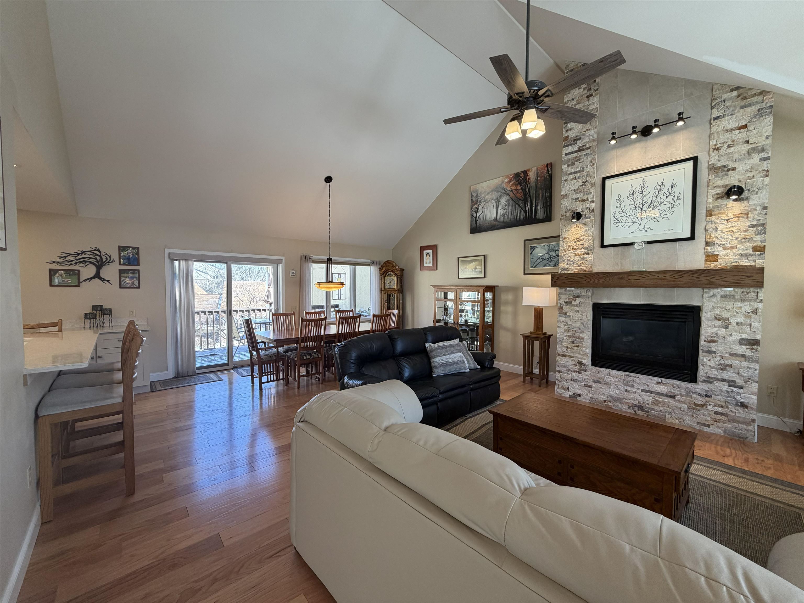 2 Sebring Court Madison, WI 53719 - Photo 5 of 44