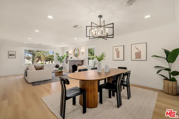 $1,199,999 | 5151 West Boulevard, Los Angeles, CA 90043