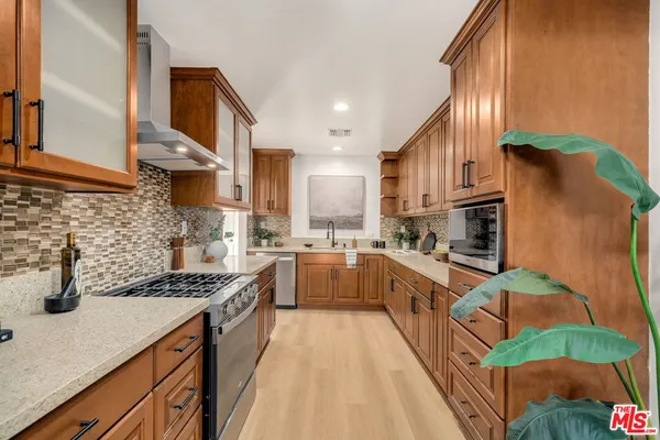 $1,199,999 | 5151 West Boulevard, Los Angeles, CA 90043