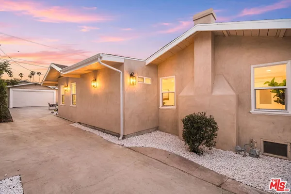 $1,199,999 | 5151 West Boulevard, Los Angeles, CA 90043