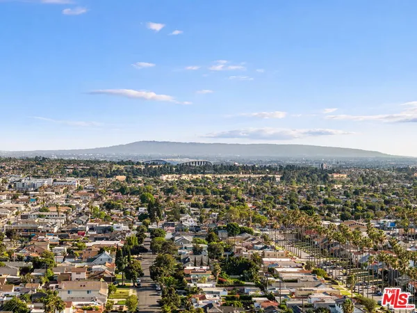$1,199,999 | 5151 West Boulevard, Los Angeles, CA 90043
