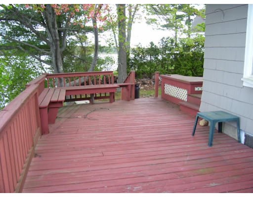 17 R Shore Road North Reading, MA 01864 - Photo 4 of 9 Gallery Image 4