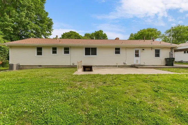 $225,000 | 1036 Vilas Street, Leavenworth, KS 66048