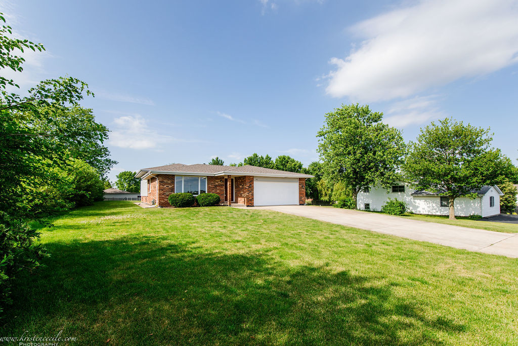 2323 Delaney Road New Lenox, IL 60451 - Photo 3 of 28 Gallery Image 3