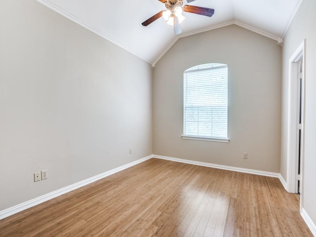 1402 Hampton Road Grapevine, TX 76051 - Photo 11 of 12