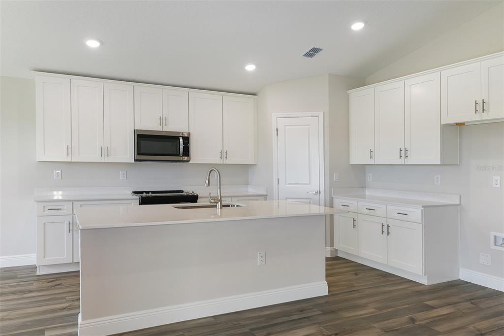 6153 Southwest 97th Street Ocala, FL 34476 - Photo 2 of 26