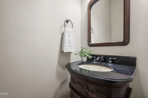$499,900 | 25 Chaucer Court East, Zebulon, NC 27597