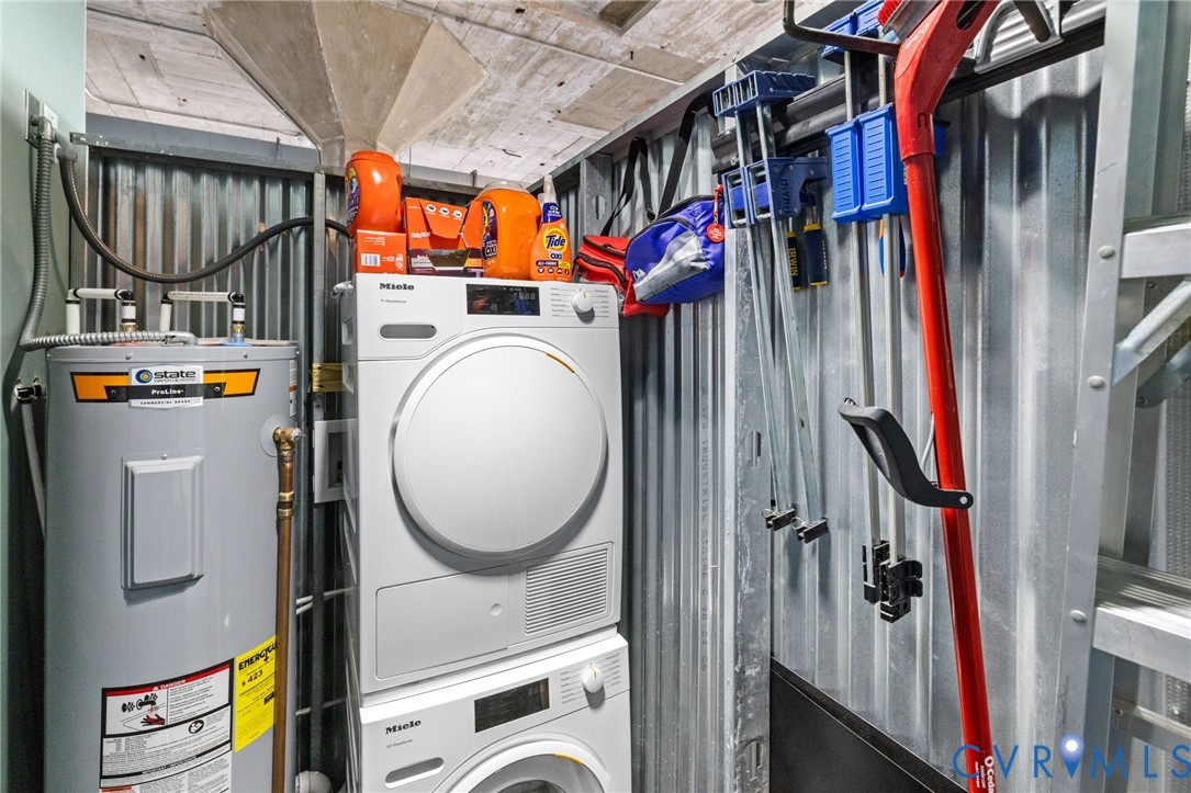 201 Hull Street, Unit U44 Richmond, VA 23224 - Photo 20 of 30 a utility room with dryer and washer