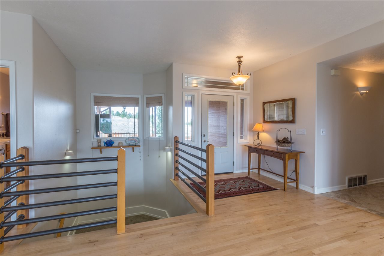7404 South Jackson Road Greenacres, WA 99016 - Photo 3 of 20