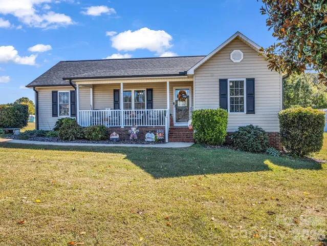 $305,000 | 3817 Spike Lane, Vale, NC 28168