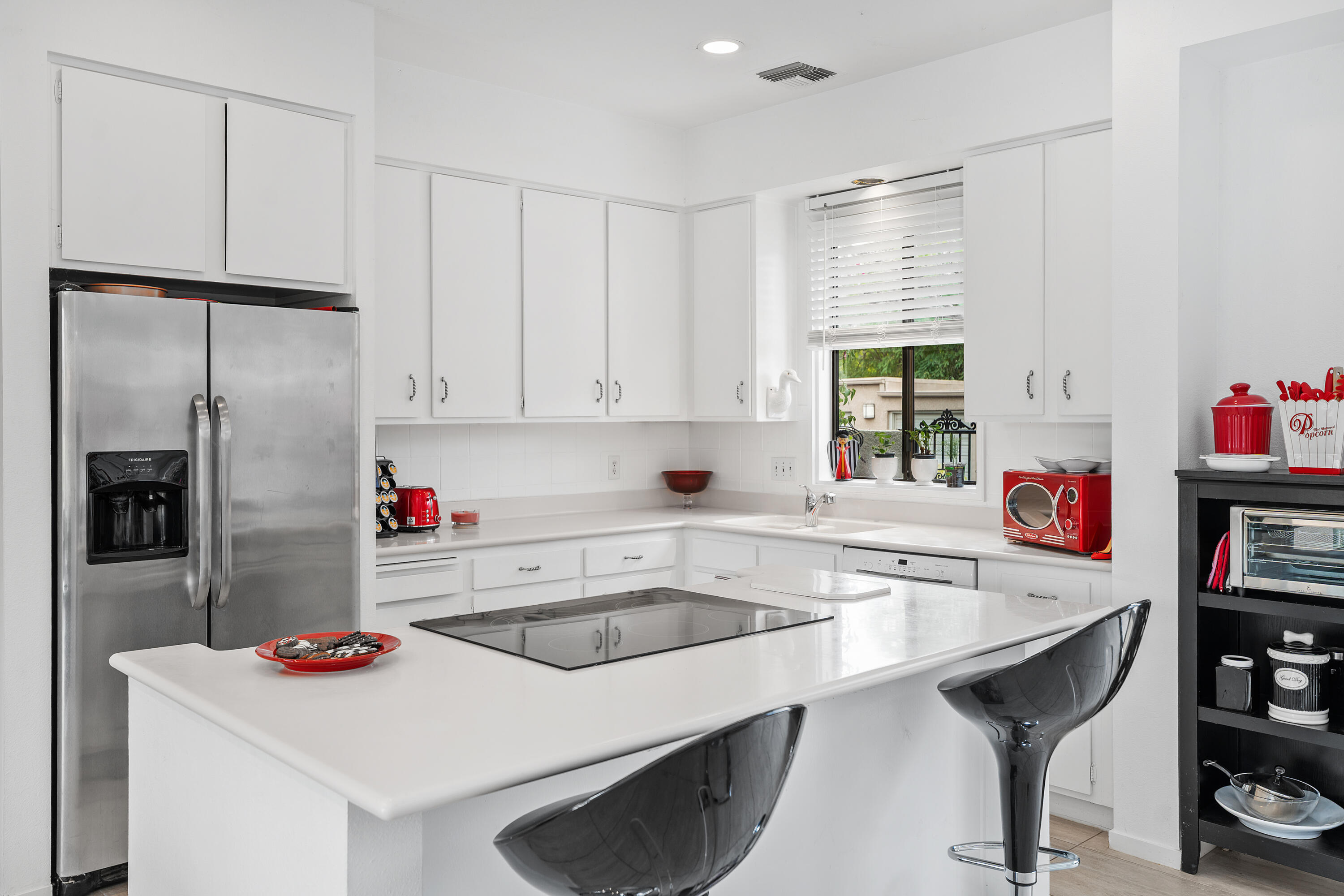 525 Desert W Drive Rancho Mirage, CA 92270 - Photo 13 of 41 525 Desert West Drive, Rancho Mirage, CA