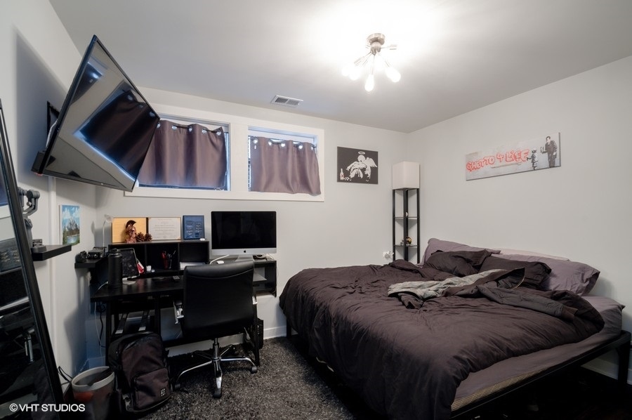 1201 West Addison Street, Unit 1 Chicago, IL 60613 - Photo 5 of 7