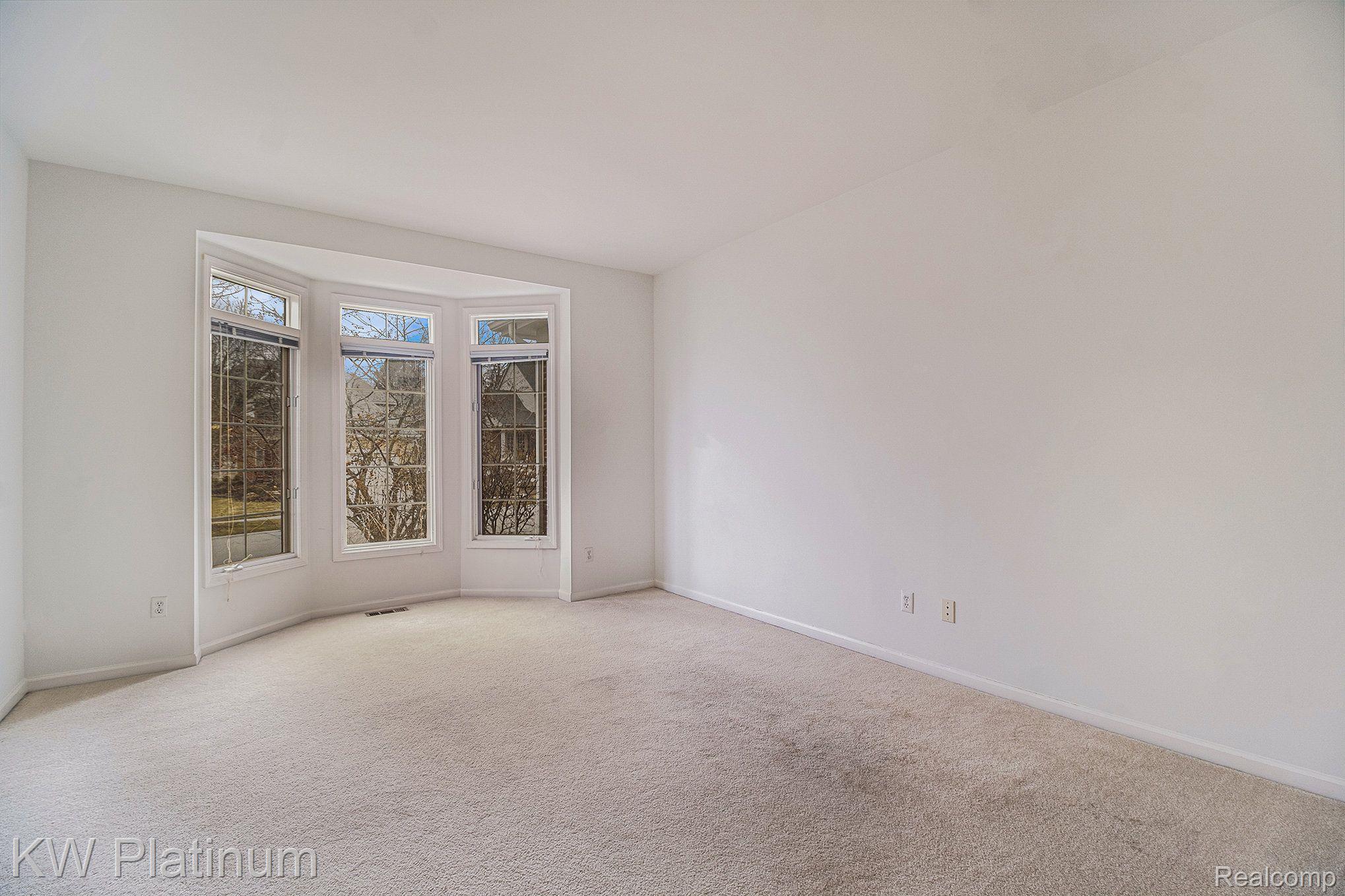 1215 Putnam Circle Rochester, MI 48307 - Photo 16 of 28 Gallery Image 16
