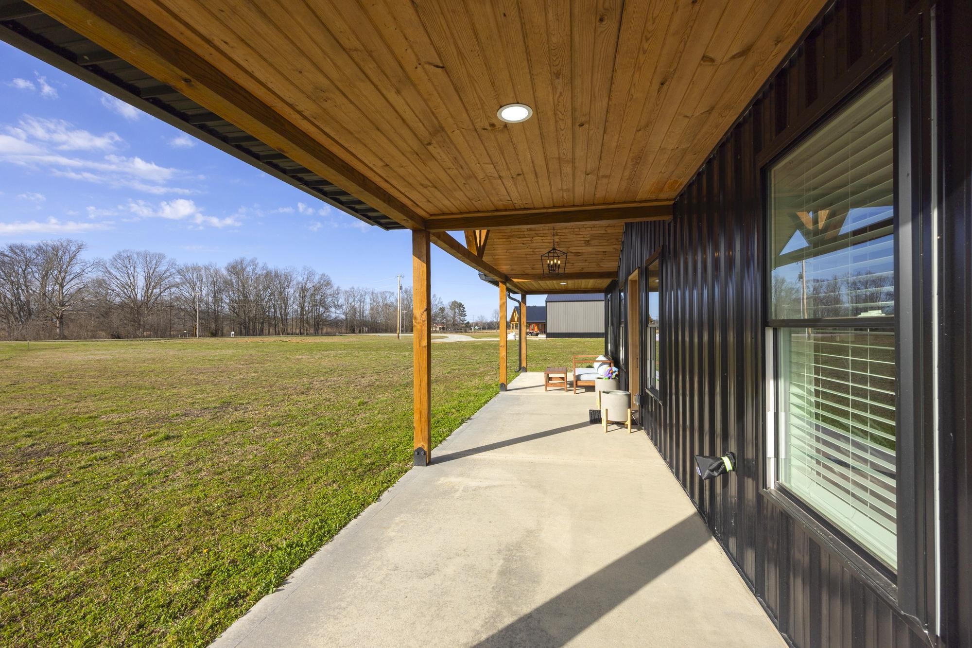 154 North Old Military Road Summertown, TN 38483 - Photo 3 of 45