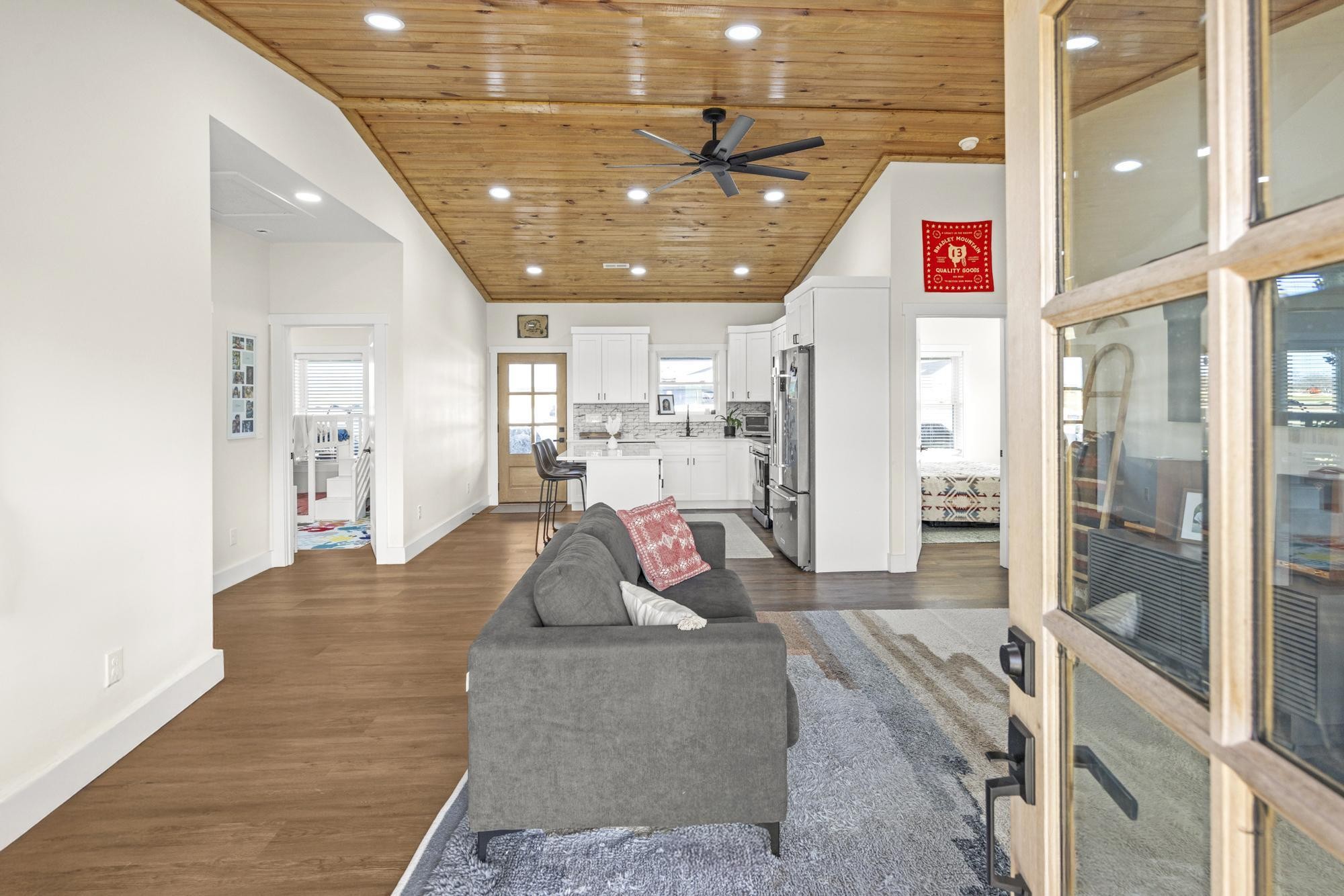 154 North Old Military Road Summertown, TN 38483 - Photo 6 of 45 a view of a living room and entry way