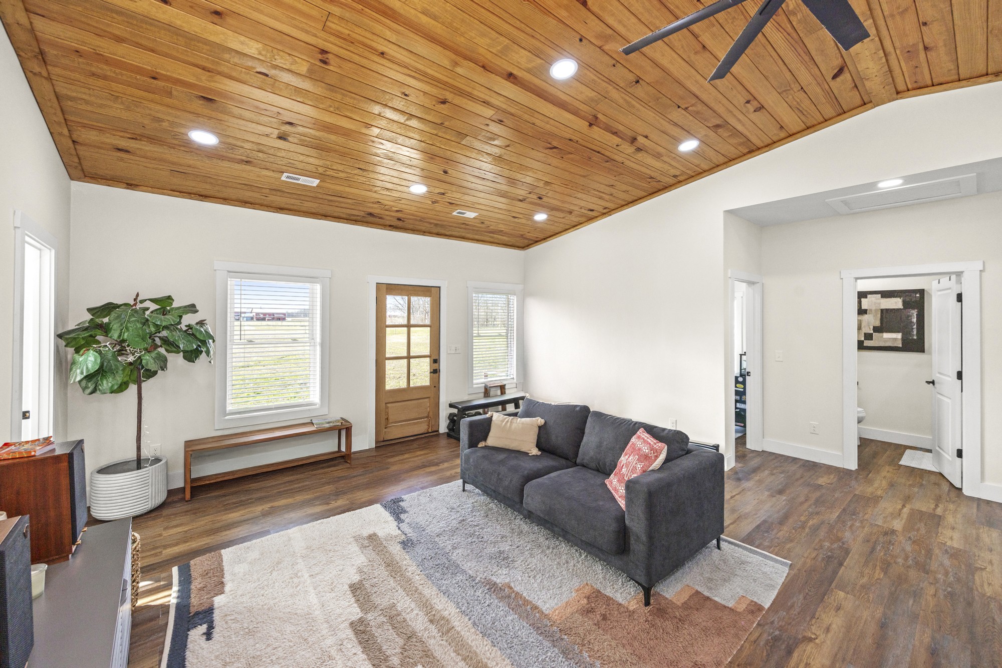 154 North Old Military Road Summertown, TN 38483 - Photo 8 of 45 a living room with furniture and a potted plant