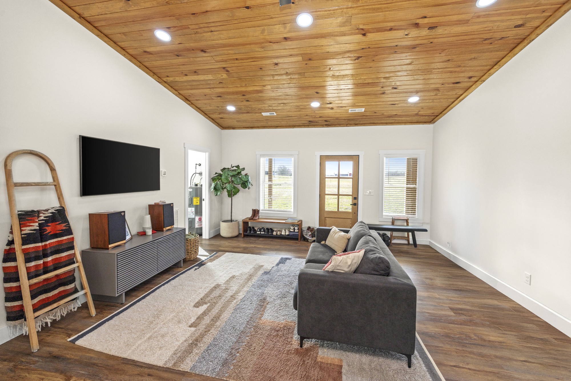 154 North Old Military Road Summertown, TN 38483 - Photo 10 of 45 a living room with furniture and a flat screen tv