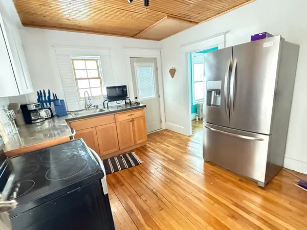 $1,700 | 292 Hillside Avenue, Berlin, NH 03570