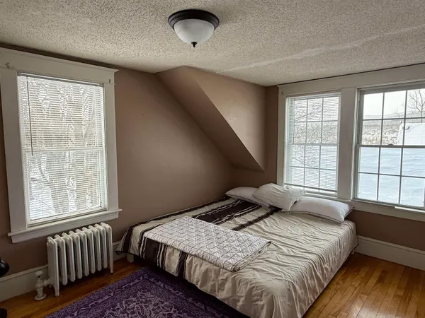 $1,700 | 292 Hillside Avenue, Berlin, NH 03570