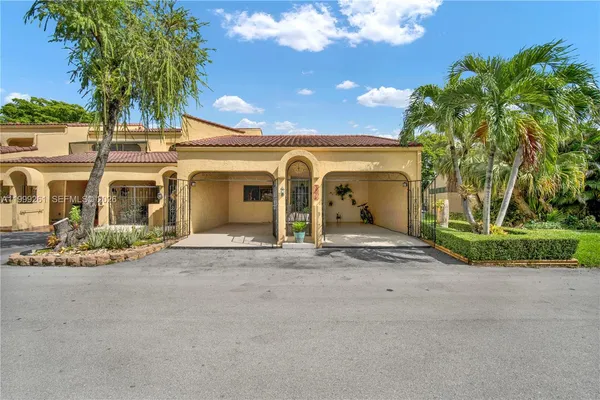 $3,600 | 3996 Estepona Avenue, Unit 4A1, Doral, FL 33178