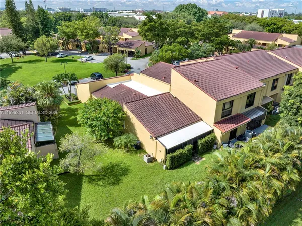 $3,600 | 3996 Estepona Avenue, Unit 4A1, Doral, FL 33178