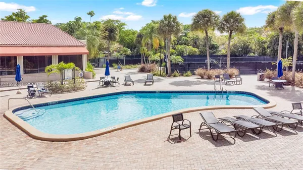 $3,600 | 3996 Estepona Avenue, Unit 4A1, Doral, FL 33178