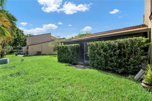 $3,600 | 3996 Estepona Avenue, Unit 4A1, Doral, FL 33178