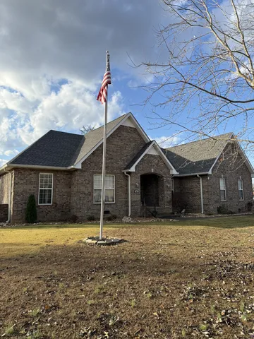 $369,500 | 61 Old Mill Way, Fayetteville, TN 37334