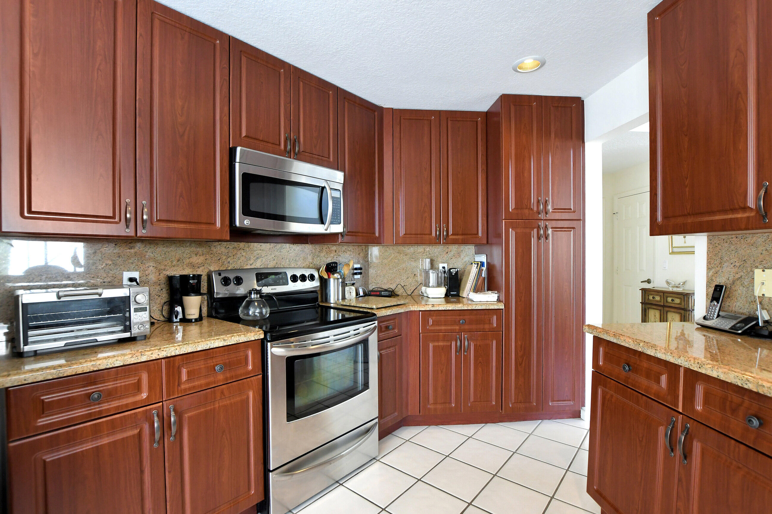 6393 Brava Way Boca Raton, FL 33433 - Photo 11 of 41 DSC_2651