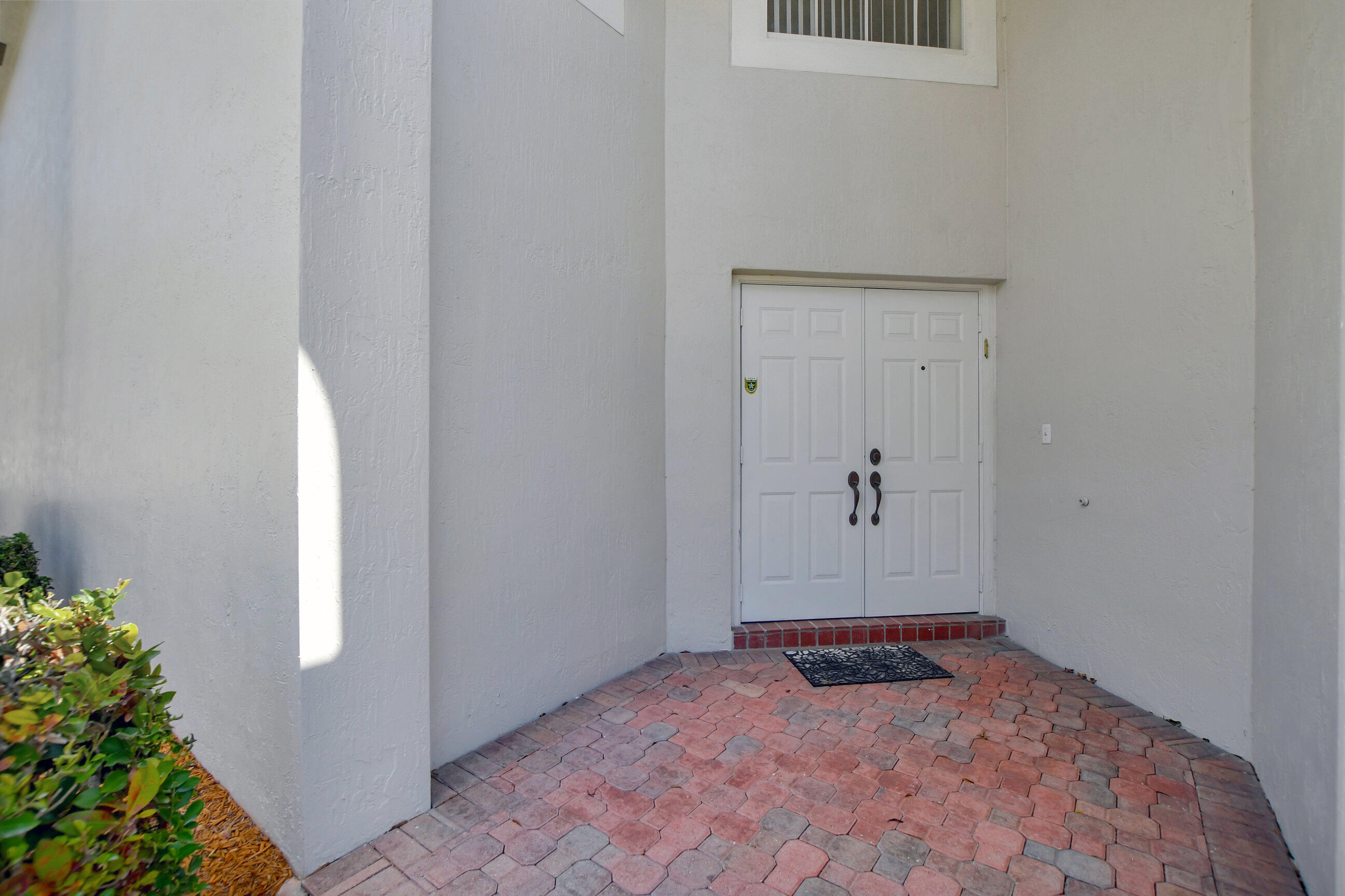 6393 Brava Way Boca Raton, FL 33433 - Photo 2 of 41 DSC_2581